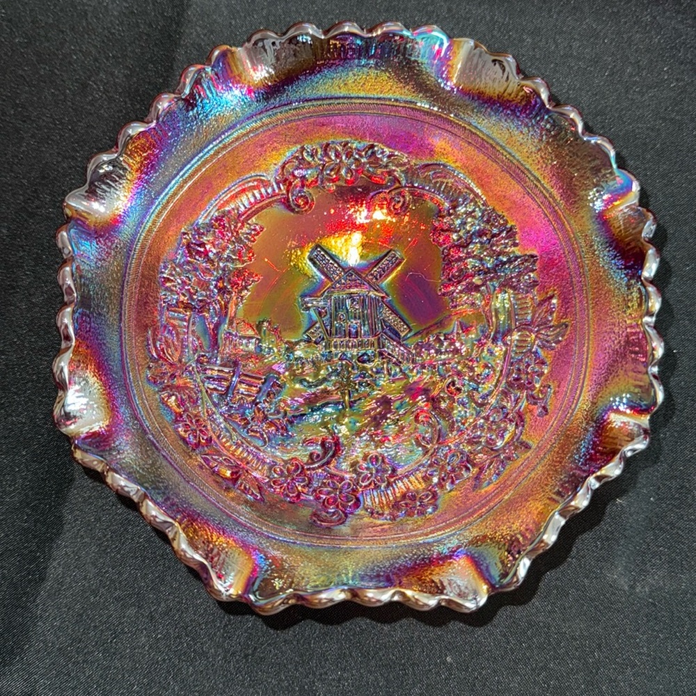 Vintage antique collectible glass - Carnival Glass Bowl Windmill 8”